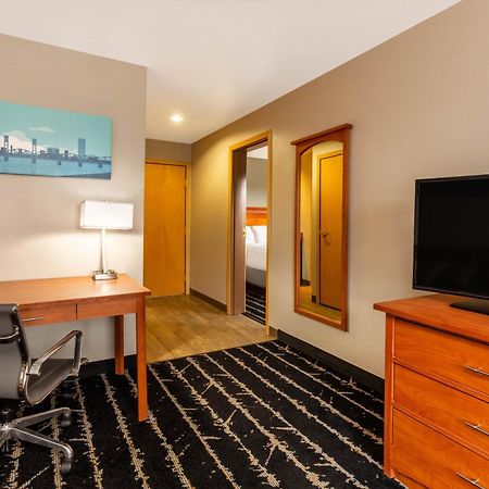 La Quinta By Wyndham Vancouver Eksteriør bilde